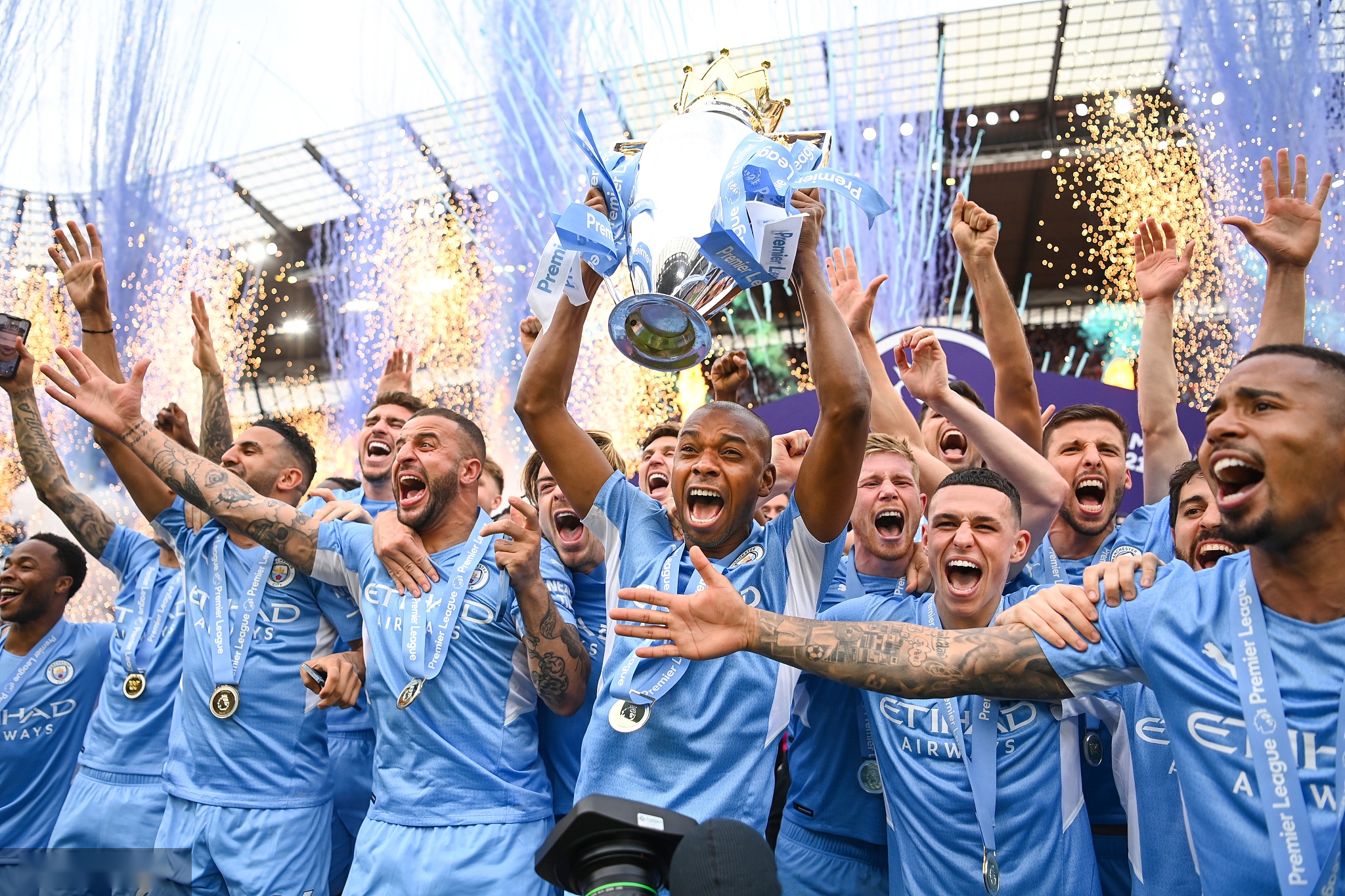 的人并不多 的人并不多